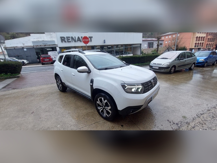 Dacia Duster 1.5 dci 115cv 4x4 foto 2
